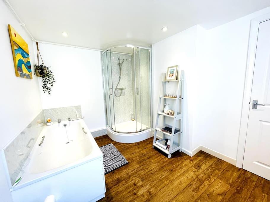 Rookley Villa, 3 Bedroom Family Apartment, Ventnor Dış mekan fotoğraf